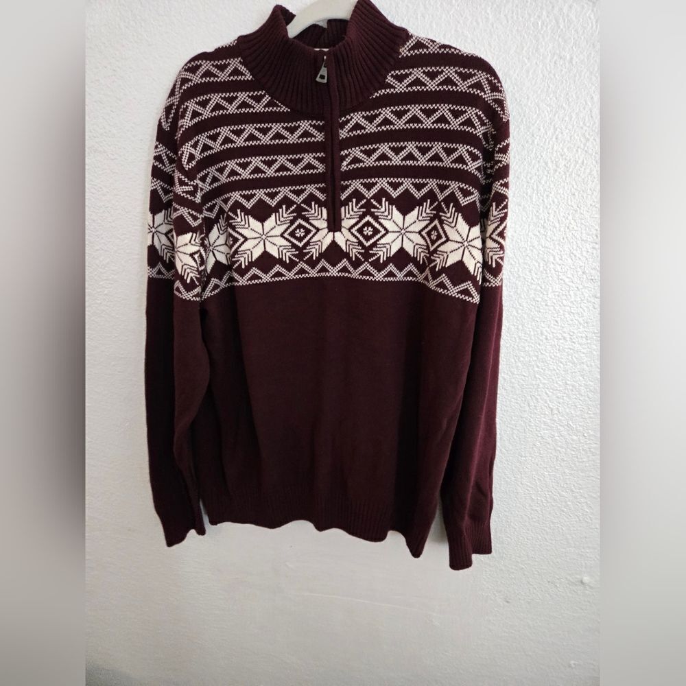 Weatherproof Vintage Maroon and White Sweater